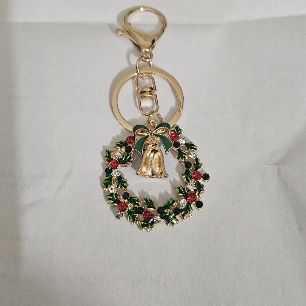 Beautiful Handbag with Keychain - Picture 3 of 5